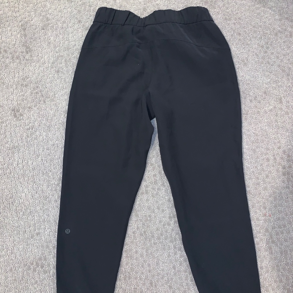 Lululemon On the Fly Joggger